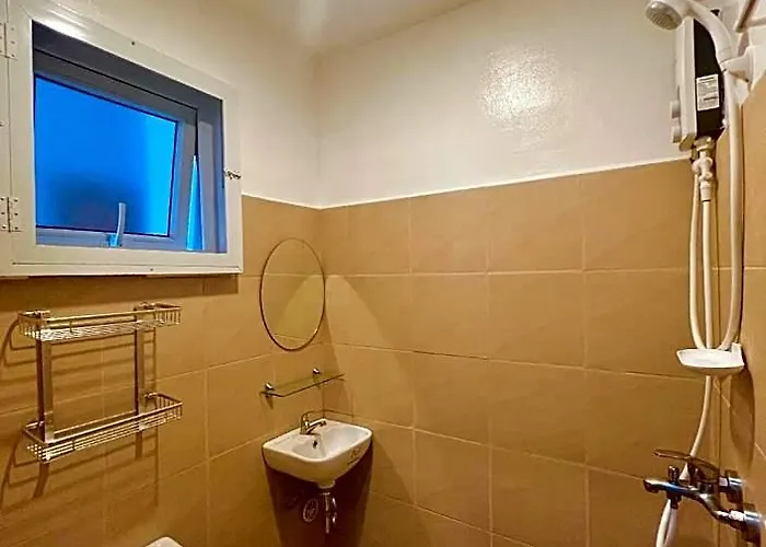 Apartment Two Bedrooms Near Mactan Airport, Fully-furnished *